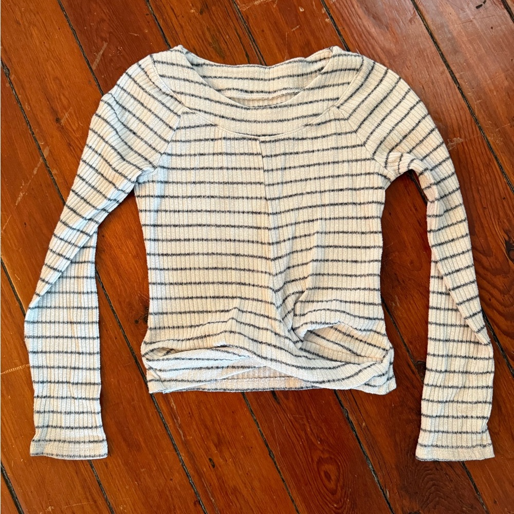 Abercrombie Kids Black and Cream Striped Long Sleeve Tee